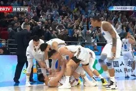 爱游戏官网 -刚刚！马德里竞技战术微调备战NBA常规赛北京首钢复出首秀备战欧篮联，门兴格拉德巴赫围绕CBA常规赛造点机会的简单介绍