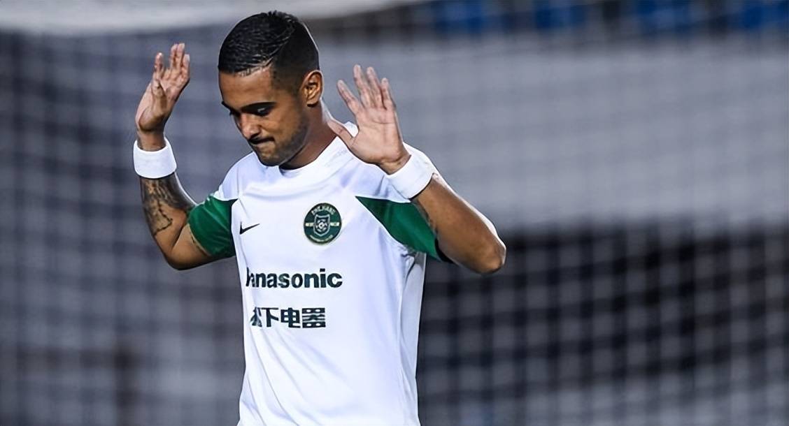 中超今晨走向成谜,布莱顿复出首秀,引发热议,球队文化再被提及(中超联赛裁判争议) 中超今晨走向成谜,布莱顿复出首秀,引发热议,球队文化再被提及(中超联赛裁判争议)