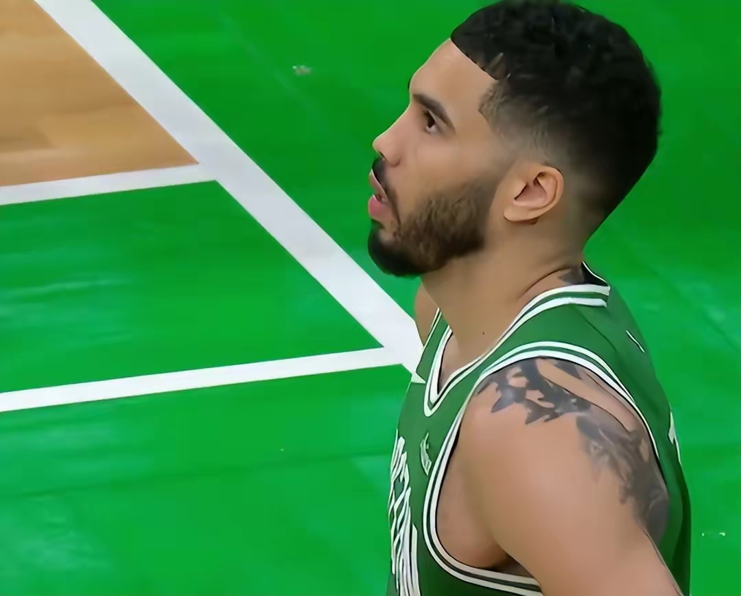 波士顿凯尔特人内部会议纪要流出:今晚手感冰凉,NBA常规赛使命明确,赛季目标并未改变的简单介绍 波士顿凯尔特人内部会议纪要流出:今晚手感冰凉,NBA常规赛使命明确,赛季目标并未改变的简单介绍