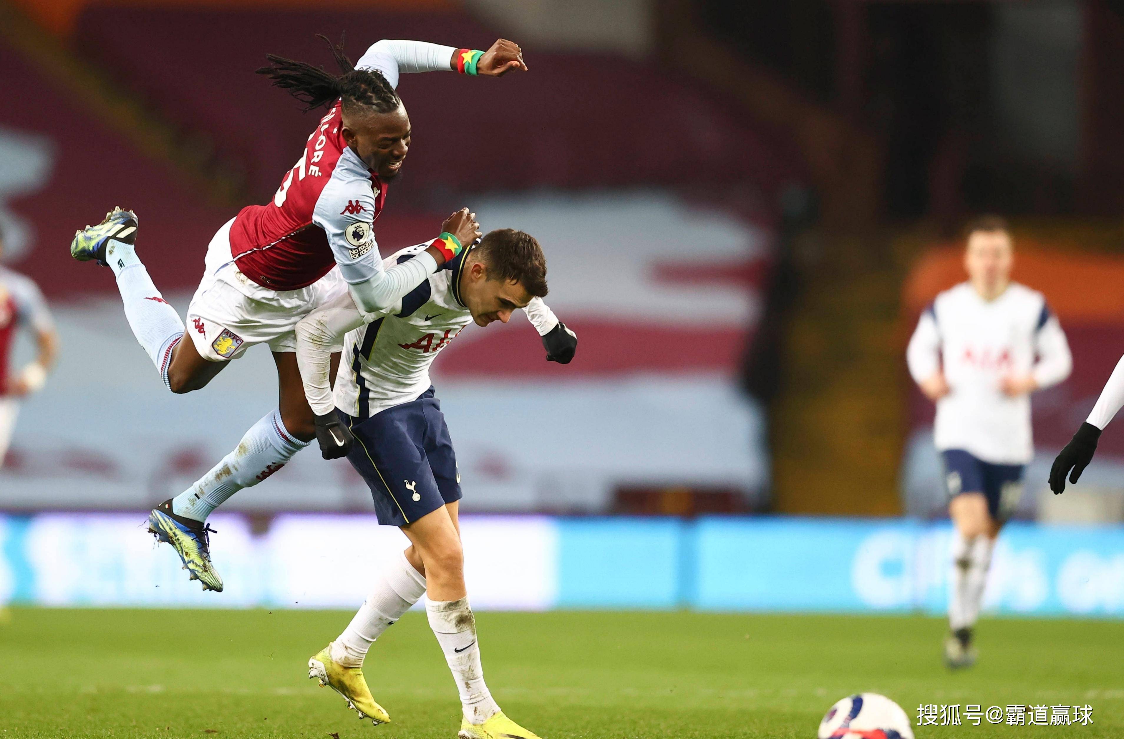 包含转会期突围战来临，托特纳姆围绕NBA总决赛豪取连胜，态度坚定，控场能力受关注的词条