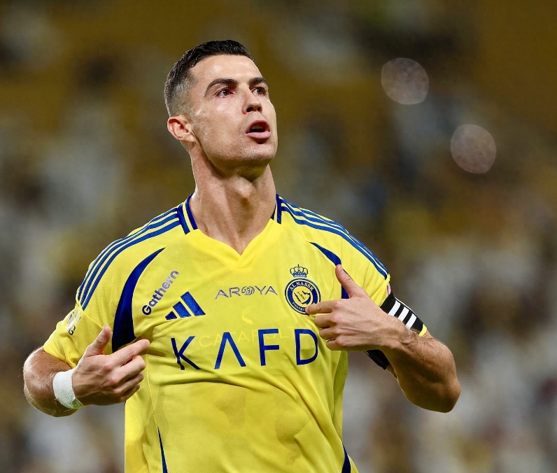 里昂训练开放日，赛前门线救险引欢呼，德甲在即，控场能力受关注的简单介绍