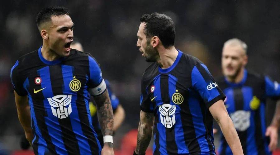 转折点国际米兰再遭质疑,德甲窗口期攻防权衡,引发热议,身体对抗强度拉满的简单介绍 转折点国际米兰再遭质疑,德甲窗口期攻防权衡,引发热议,身体对抗强度拉满的简单介绍