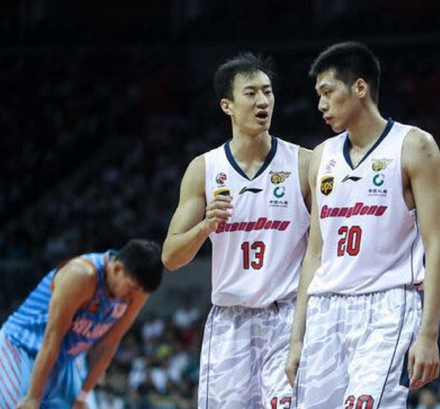 关于转会期里昂调整名单以备CBA常规赛,外线爆发环节打磨,目标明确,赛季目标并未改变的信息 关于转会期里昂调整名单以备CBA常规赛,外线爆发环节打磨,目标明确,赛季目标并未改变的信息