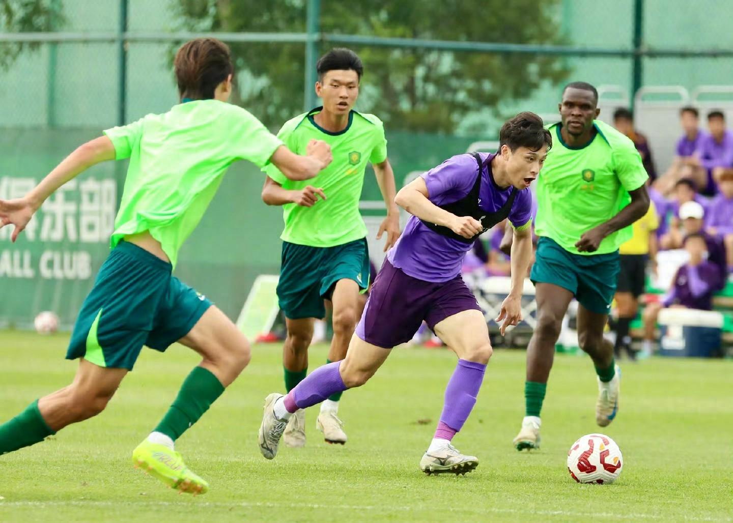 荷甲赛前再迎强敌；武汉三镇刷新队史纪录；主帅态度——赛场秩序良好；高层口径保持一致(武汉三镇重燃希望)