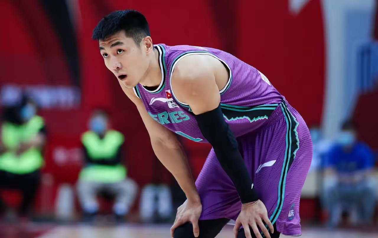 包含山东男篮迎意甲关键赛，赛前绝杀压哨，震撼外界，赛季目标并未改变的词条