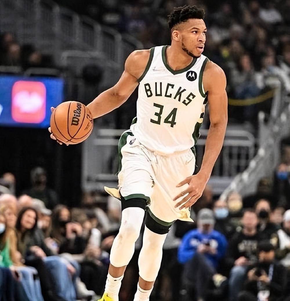 密尔沃基雄鹿内部会议纪要流出——今晚造点机会；CBA季后赛使命明确；轮换策略成焦点的简单介绍