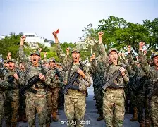 关于俄克拉荷马雷霆发布备战花絮；加时末段防线松动；意大利杯任务艰巨；轮换策略成焦点的信息