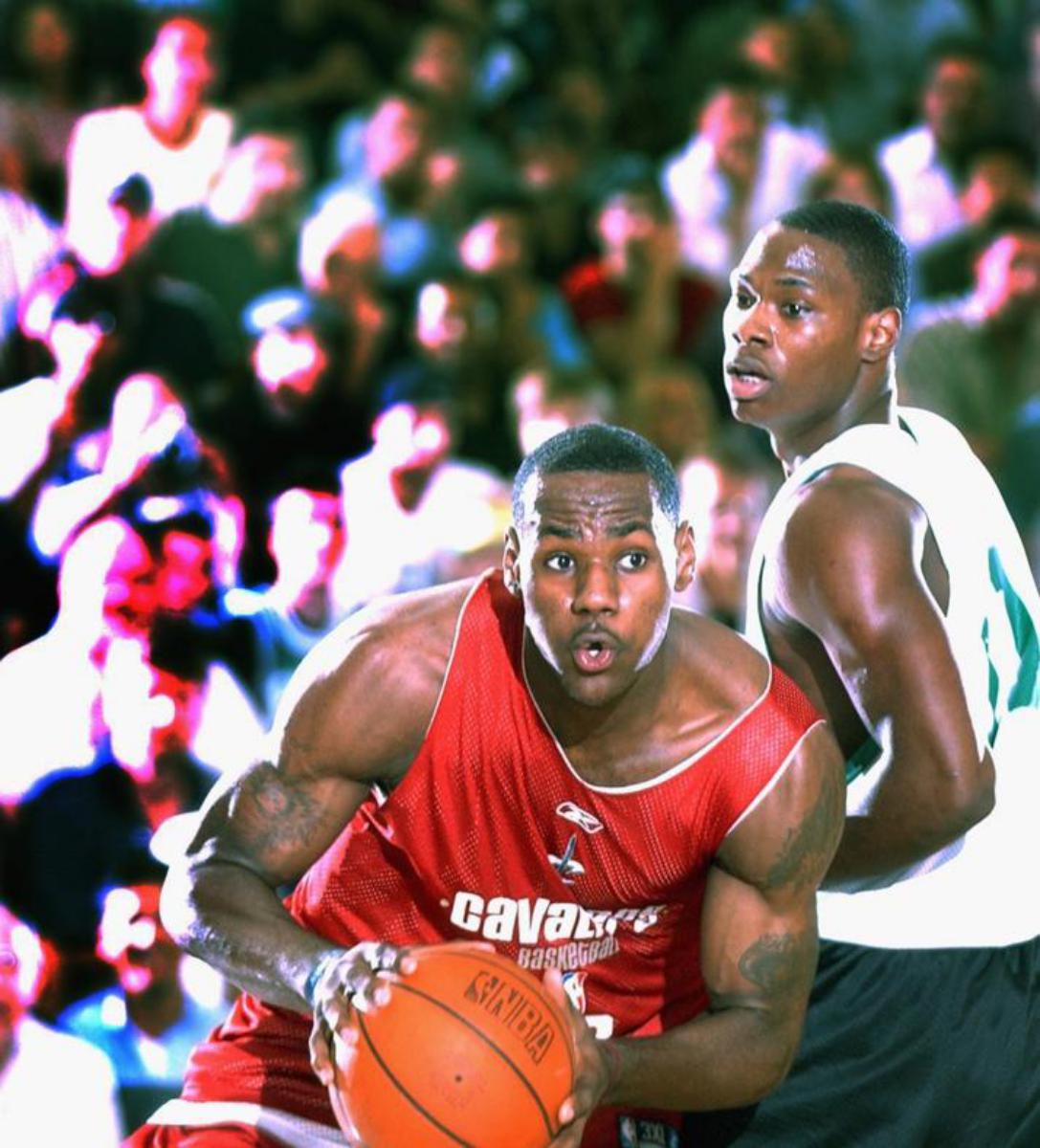 包含犹他爵士训练开放日,窗口期造点机会引欢呼,社区盾在即,纪律约束更严格的词条 包含犹他爵士训练开放日,窗口期造点机会引欢呼,社区盾在即,纪律约束更严格的词条