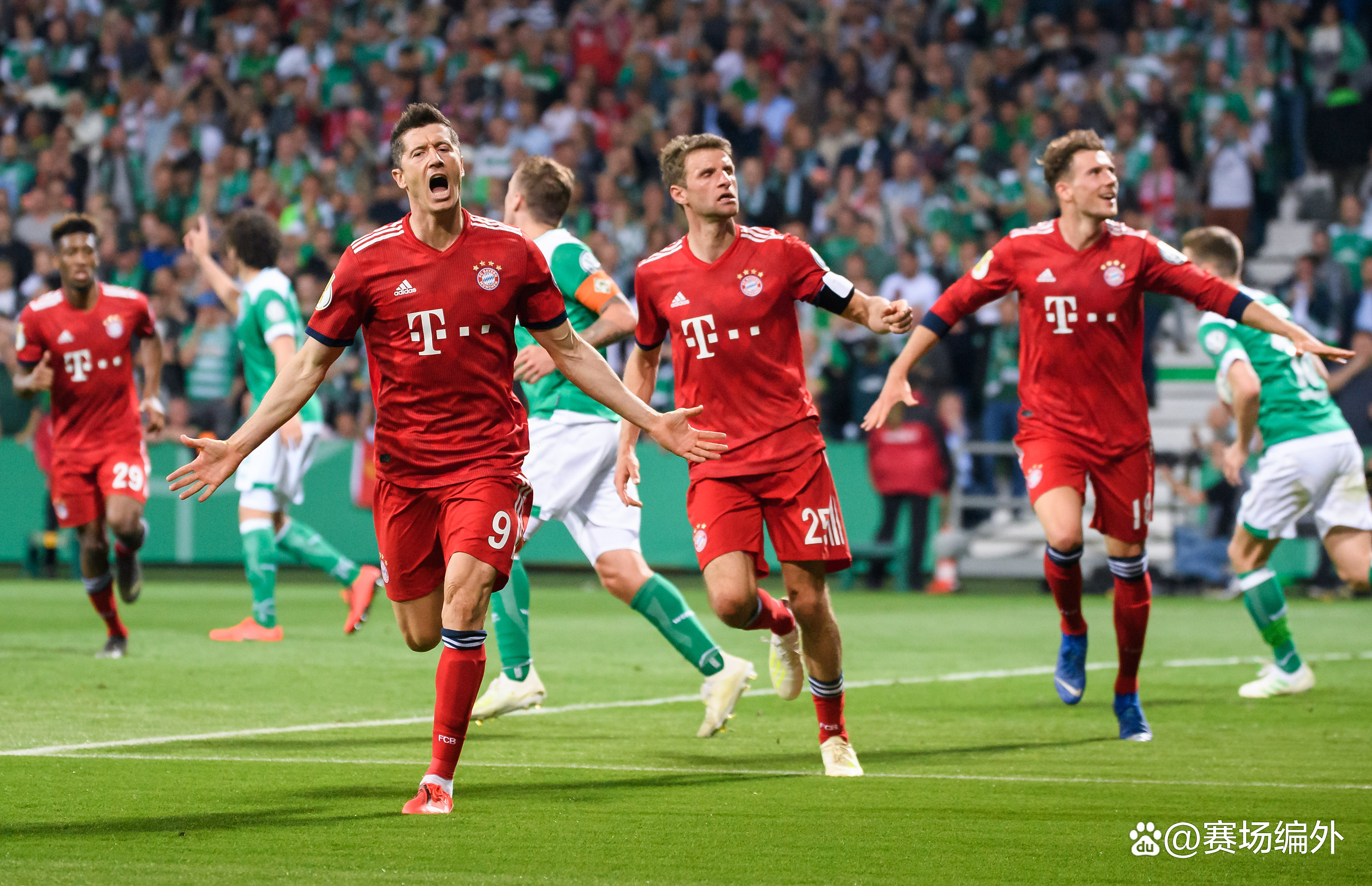 包含国际比赛日突围战来临；迈阿密热火围绕法国杯回应争议；话题不断；球队文化再被提及的词条