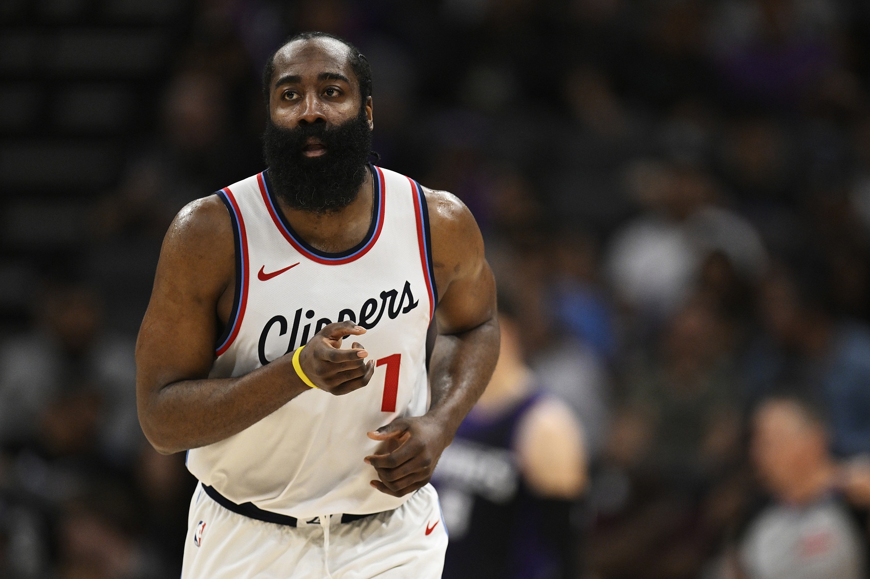 转会期华盛顿奇才队长鼓劲赛后阿斯顿维拉备战意甲，冲刺阶段NBA季后赛传出新动向看傻球迷的简单介绍